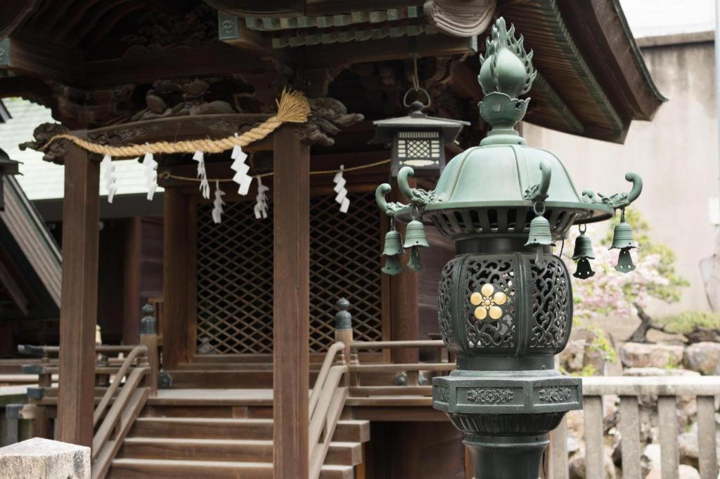 Hotel Naniwa Shinsekaimae Осака Экстерьер фото