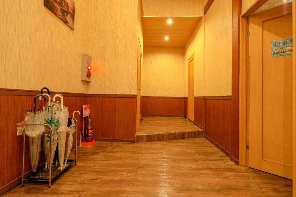 Hotel Naniwa Shinsekaimae Осака Экстерьер фото