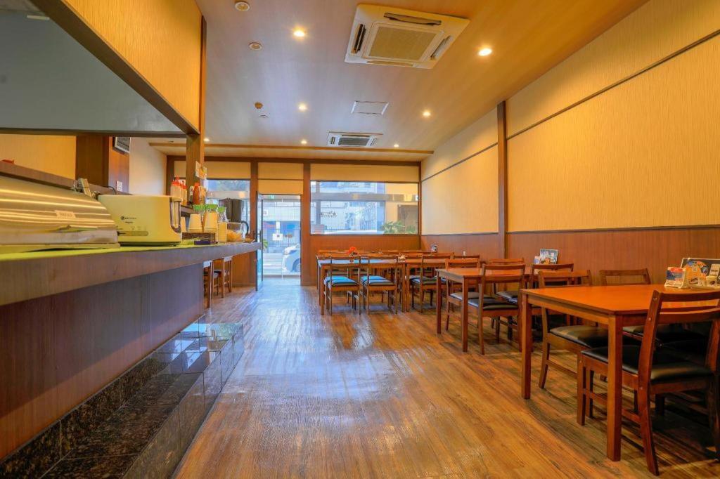 Hotel Naniwa Shinsekaimae Осака Экстерьер фото
