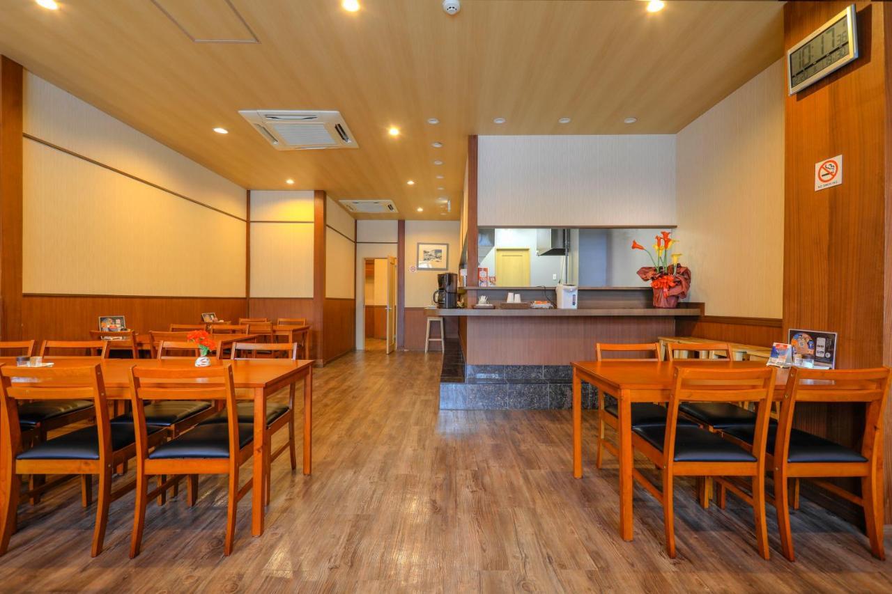 Hotel Naniwa Shinsekaimae Осака Экстерьер фото