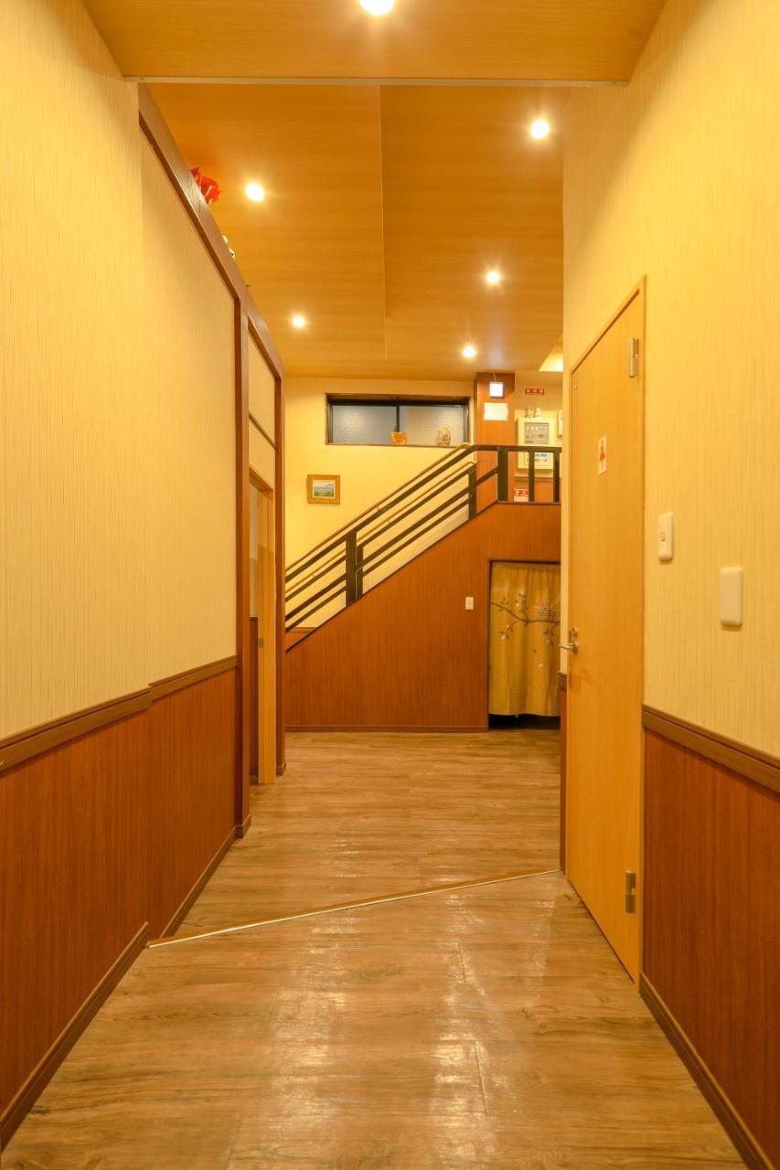Hotel Naniwa Shinsekaimae Осака Экстерьер фото